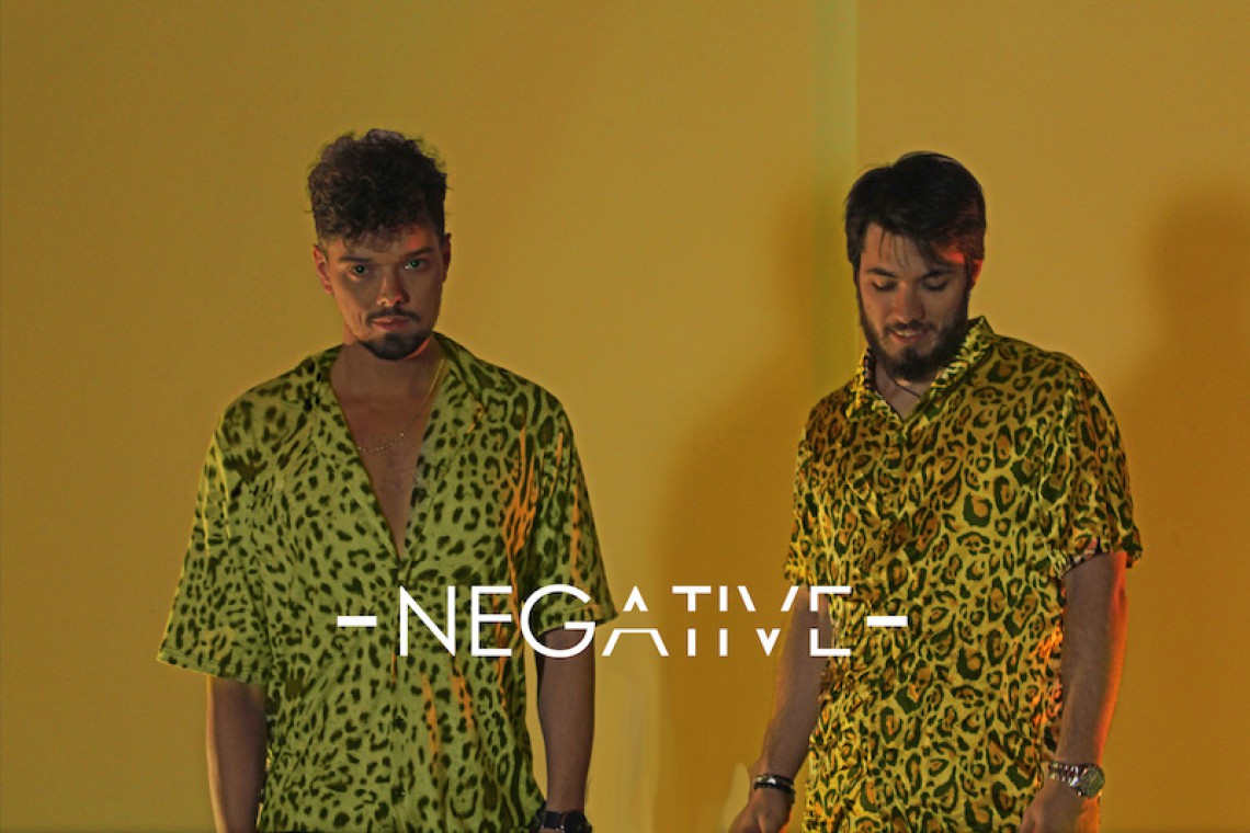 NEGATIVE – “Rio” è il terzo singolo del duo Pop/EDM
